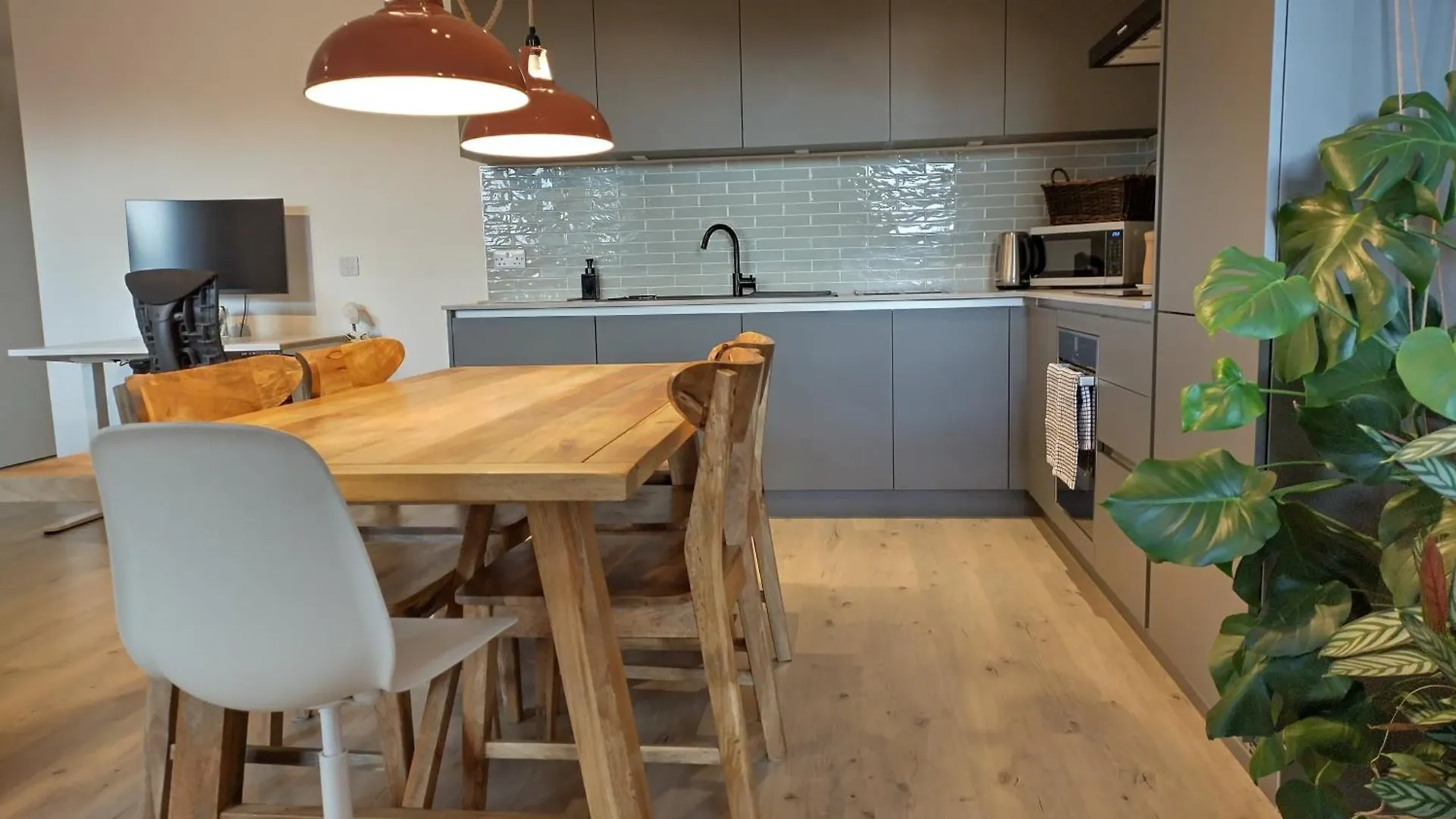 Amazing Apartments Water Of Leith View In Leith Эдинбург