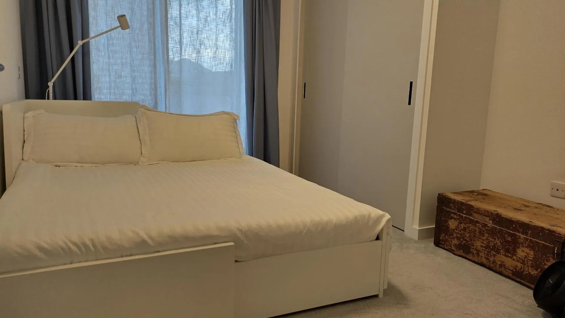 Amazing Apartments Water Of Leith View In Leith Эдинбург