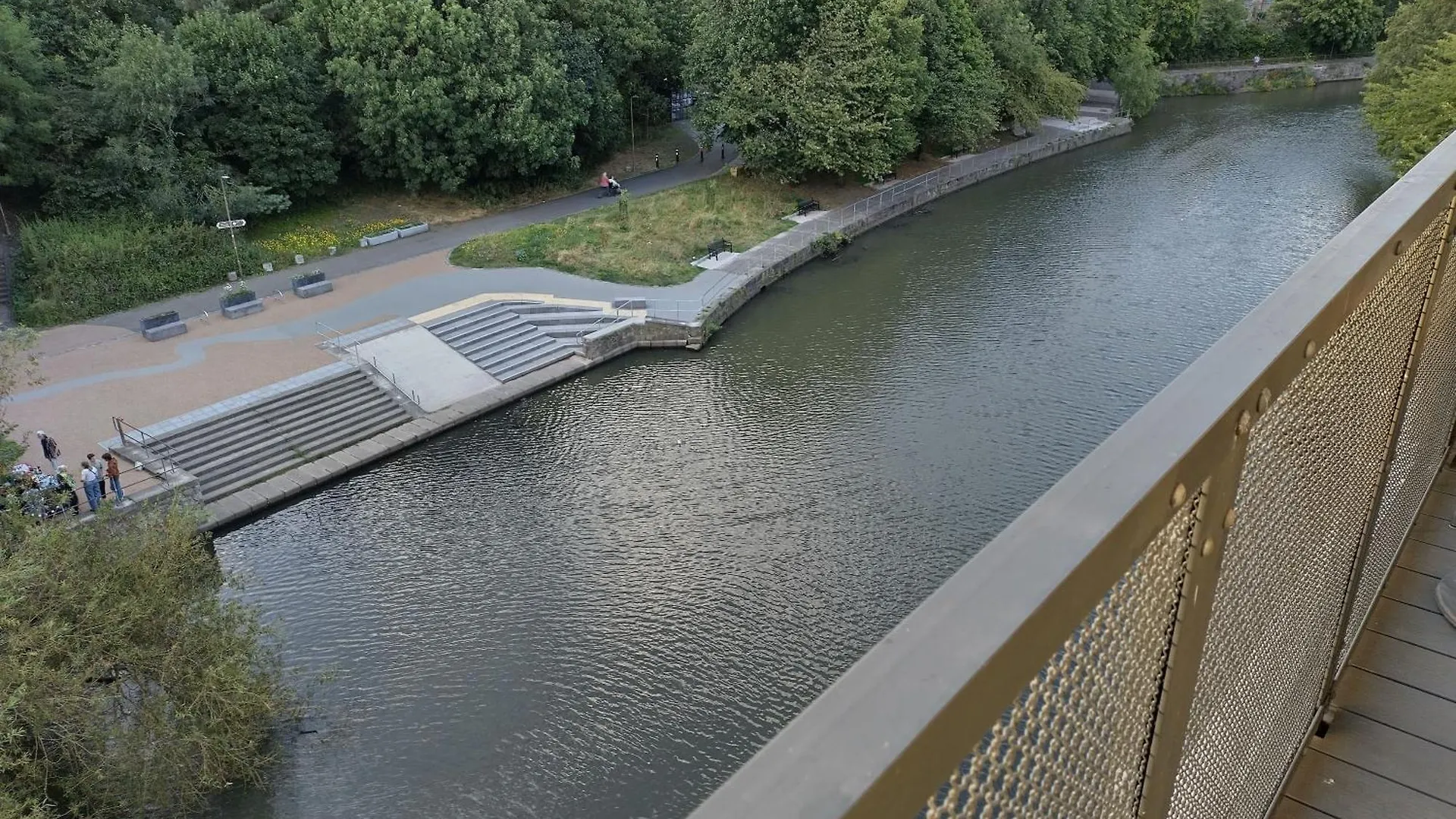 Amazing Apartments Water Of Leith View In Leith Эдинбург
